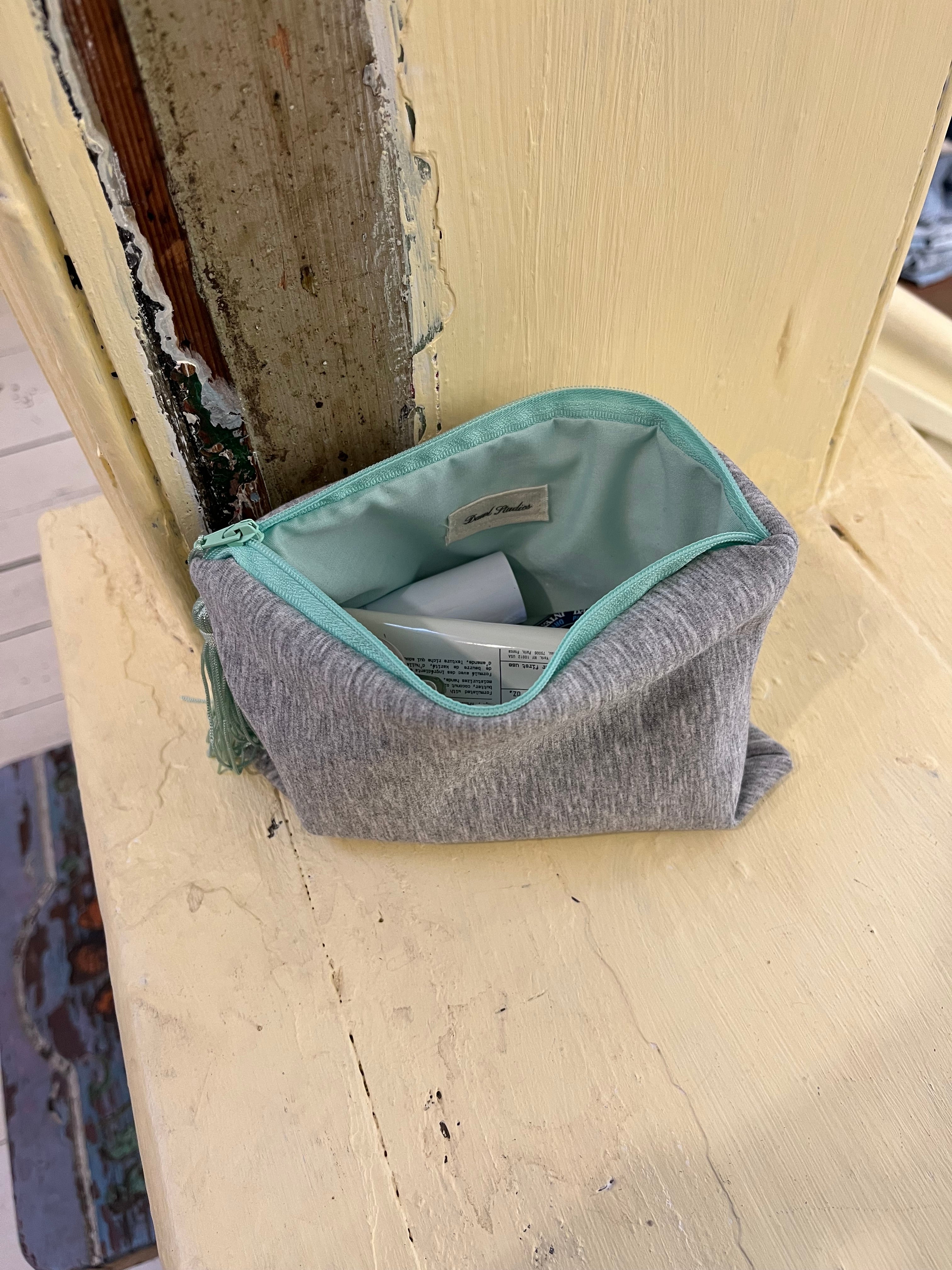 Sunday Makeup Bag